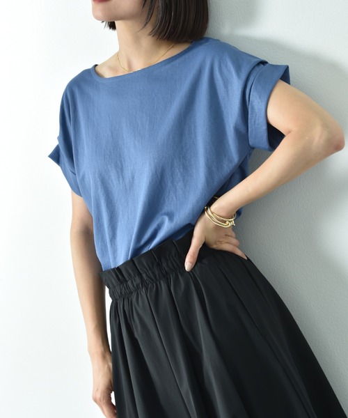 INTERPLANET（インタープラネット）の「【接触冷感】カノコ袖ロールアップＢＡＣＫゴールドホックプルオーバー（Tシャツ/カットソー・レディース・ブルー/オフホワイト/ブラック・FREE）」の13枚目の写真