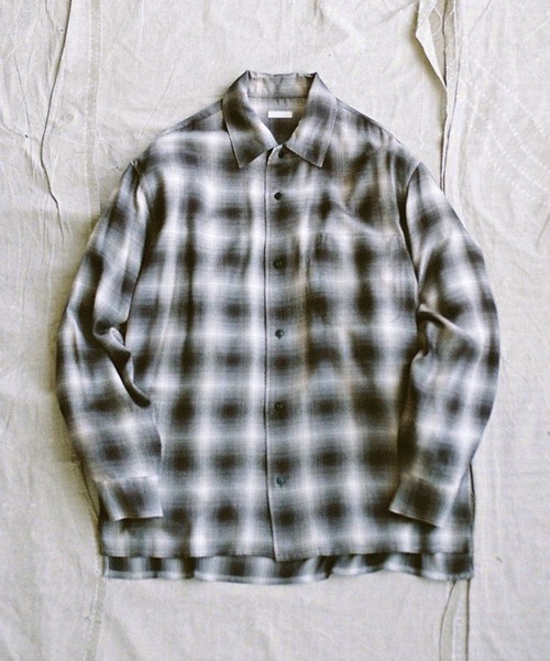 LIDNM(リドム)の「PEACH RAYON OMBRE SHIRT(シャツ/ブラウス・メンズ・ヘザーグレー・LARGE/SMALL/MEDIUM)」の4枚目の写真