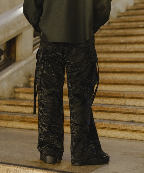 CASPER JOHN(キャスパージョン)の「Crash satin parachute slacks/クラッシュサテンパラシュートスラックス(スラックス・メンズ・カーキ/ブラック/チャコールグレー・MEDIUM/SMALL/X-SMALL/LARGE)」の7枚目の写真