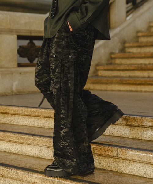 CASPER JOHN(キャスパージョン)の「Crash satin parachute slacks/クラッシュサテンパラシュートスラックス(スラックス・メンズ・カーキ/ブラック/チャコールグレー・MEDIUM/SMALL/X-SMALL/LARGE)」の8枚目の写真