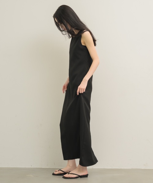 NEUNA（ヌナ）の「バックオープンリボンセミフレアワンピース（ワンピース・レディース・ライトブラック/アイボリー/ブラック・SMALL/MEDIUM/LARGE）」の16枚目の写真