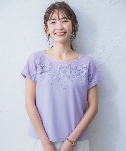 ITS'DEMO(イッツデモ)の「◆【肌触りさらり/手洗い可】フロントレースプルオーバー(Tシャツ/カットソー・レディース・パープル/ブラック/サックスブルー/オフホワイト・00)」の4枚目の写真