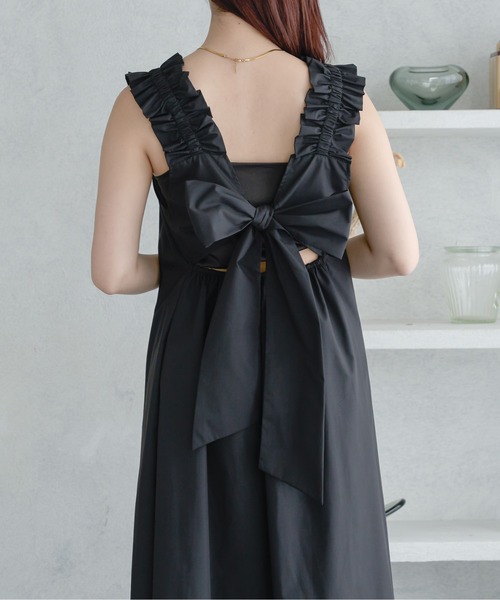 Ambre Neige(アンブルネージュ)の「back ribbon flare shirt dress / バックリボンフレアシャツワンピース(ワンピース・レディース・ブラック/オフホワイト/ネイビー・FREE)」の14枚目の写真