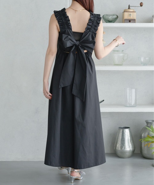 Ambre Neige(アンブルネージュ)の「back ribbon flare shirt dress / バックリボンフレアシャツワンピース(ワンピース・レディース・ブラック/オフホワイト/ネイビー・FREE)」の17枚目の写真
