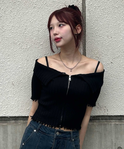 .KOM(ドットコム)の「A'GEM/9 × .kom 『.KOM/ドットケーオーエム』 ZIPUPオフショルダー(Tシャツ/カットソー・レディース・ブラック/アイボリー/ピンク・FREE)」の1枚目の写真