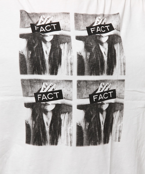 AZUL by moussy（アズールバイマウジー）の「30/-酵素天竺4フォトDショルT（Tシャツ/カットソー・レディース・グレー/オフホワイト/ブラック・SMALL/MEDIUM/LARGE）」の11枚目の写真