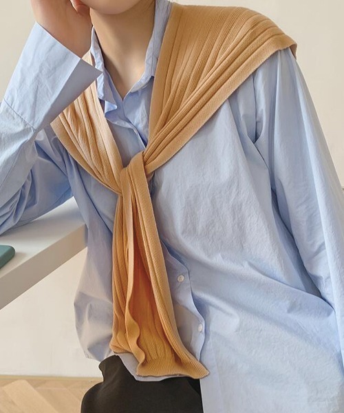 VIBGYOR Women（ヴィブジョー　ウィメン）の「【resonance】シンプル リブ編み サマーニット/肩掛けストール【10色展開】（ストール/ショール・レディース・ライトイエロー/グレイッシュブルー/オレンジ/ブラック/スモークピンク/ブルーグリーン/スカイブルー/ライトベージュ/ホワイト/ミント・FREE）」の3枚目の写真