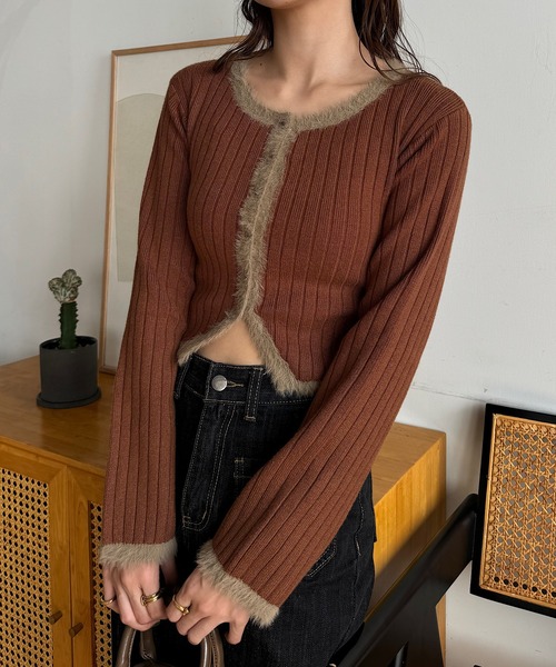 INTER FACTORY（インターファクトリー）の「ゆづき/クロップドニットカーディガン made in INTER FACTORY（カーディガン/ボレロ・レディース・ブラック/ブラウン・FREE）」の3枚目の写真