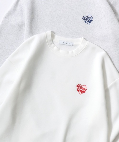 Lazar(ラザル)の「Lazar 別注 Heart Embroidery Sweat/オーバーサイズ 裏起毛 ハート柄 ワンポイント刺繍 スウェット トレーナー/長袖 トップス プルオーバー/レディース メンズ(スウェット・レディース・ブラック/グレー系その他/アッシュグレー/ブラック系その他/ホワイト/ホワイト系その他・M/L/LL)」の2枚目の写真