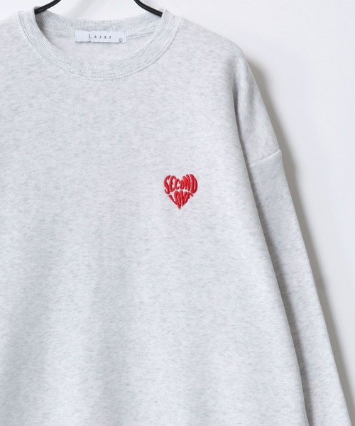 Lazar(ラザル)の「Lazar 別注 Heart Embroidery Sweat/オーバーサイズ 裏起毛 ハート柄 ワンポイント刺繍 スウェット トレーナー/長袖 トップス プルオーバー/レディース メンズ(スウェット・レディース・ブラック/グレー系その他/アッシュグレー/ブラック系その他/ホワイト/ホワイト系その他・M/L/LL)」の21枚目の写真