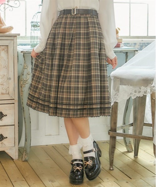 axes femme POETIQUE(アクシーズファムポエティック)の「ベルト付ボックスタックスカート(スカート・レディース・ブラック/グリーン/ブラウン・MEDIUM)」の3枚目の写真