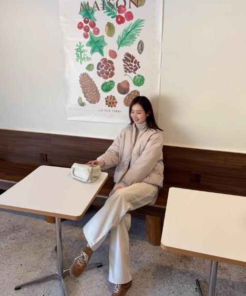 tageechita(タジチタ)の「【tageechita】ベーシックストレートナローホワイトデニム(デニムパンツ・レディース・アイボリー・XS/S/M/L)」の16枚目の写真