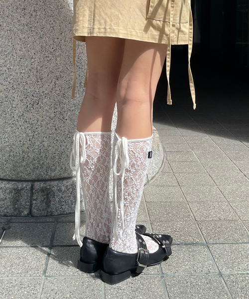 nomnom(ノムノム)の「【nomnom】ダブルベルトポインテッドトゥパンプス(パンプス・レディース・アイボリー/ブラック・M/L)」の15枚目の写真