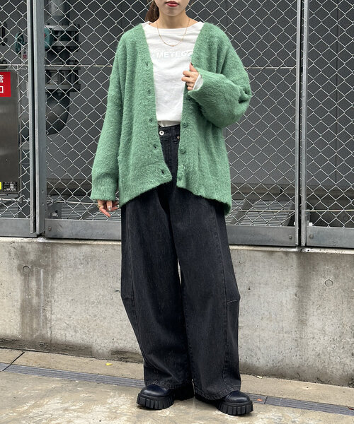 w closet（ダブルクローゼット）の「フェザーBIGカーディガン（カーディガン/ボレロ・レディース・オフホワイト/グリーン/ピンク/グレー・FREE）」の16枚目の写真