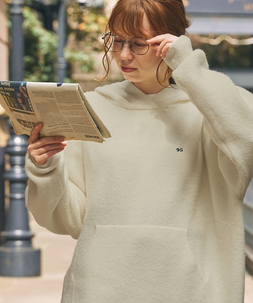 ナンバリング刺繍 オーバーサイズ フード ニットプルオーバー MONO