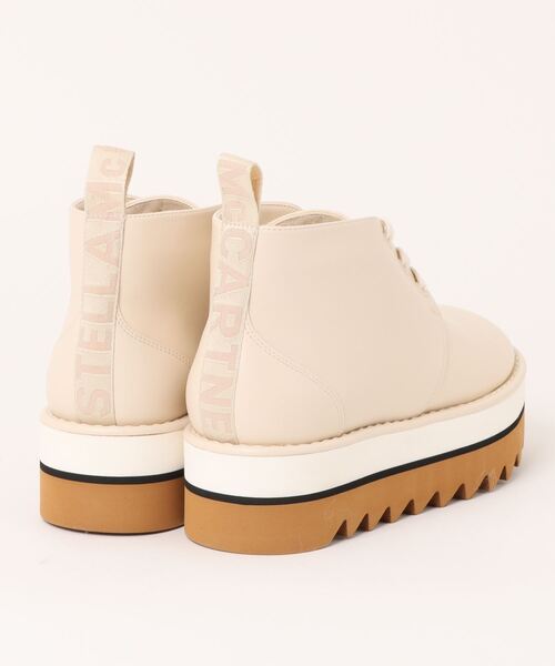 STELLA McCARTNEY（ステラマッカートニー）の「Sneak-Elyse Plush Teddy-Lined Desert Boots / スニークエリス プラッシュテディライニング デザートブーツ（ブーツ・レディース・クリーム/ブラック・36/37）」の3枚目の写真