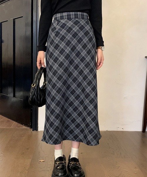 HALEY PESCA（ヘーリーペスカ）の「HALEY PESCA/バイアスチェック　ロングスカート（スカート・レディース・ブラウン/ブラック・LARGE/SMALL/MEDIUM）」の5枚目の写真