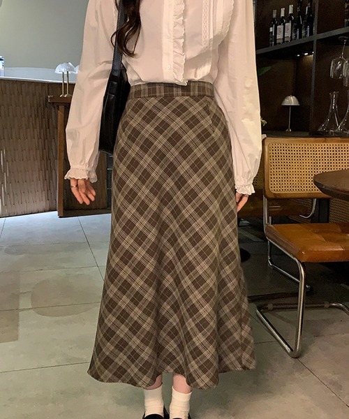 HALEY PESCA（ヘーリーペスカ）の「HALEY PESCA/バイアスチェック　ロングスカート（スカート・レディース・ブラウン/ブラック・LARGE/SMALL/MEDIUM）」の13枚目の写真