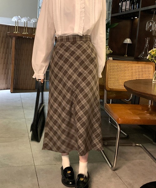 HALEY PESCA（ヘーリーペスカ）の「HALEY PESCA/バイアスチェック　ロングスカート（スカート・レディース・ブラウン/ブラック・LARGE/SMALL/MEDIUM）」の14枚目の写真