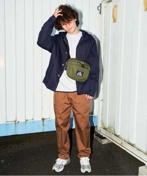 GLAZOS(グラソス)の「【大人向けサイズあり】ショルダーバッグ(バックパック/リュック・キッズ・ブラウン/カーキ/ネイビー/ブラック・フリー)」の5枚目の写真