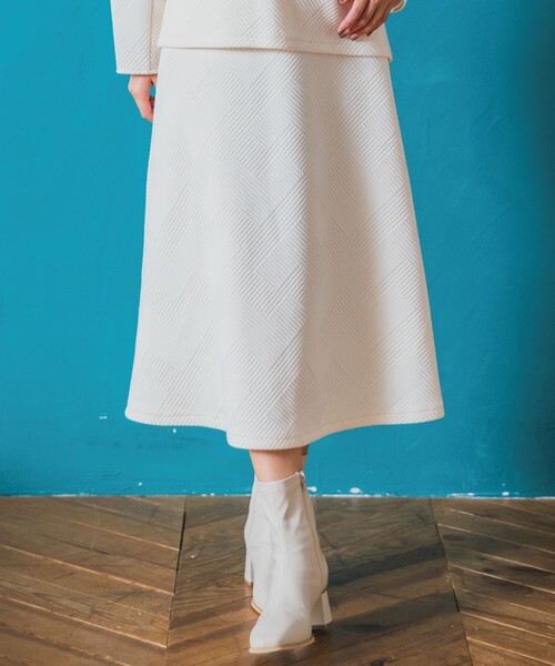 ITS'DEMO(イッツデモ)の「◆【セットアップ可/ウエストゴム/手洗い可】ふくれジャカードスカート(スカート・レディース・アイボリー/ブラック/ボルドー/ベージュ・00)」の12枚目の写真