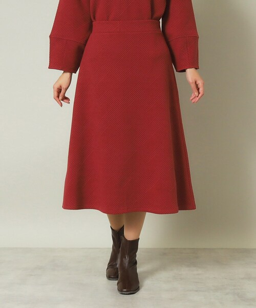 ITS'DEMO(イッツデモ)の「◆【セットアップ可/ウエストゴム/手洗い可】ふくれジャカードスカート(スカート・レディース・アイボリー/ブラック/ボルドー/ベージュ・00)」の6枚目の写真