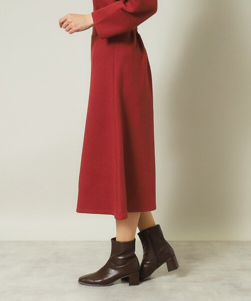 ITS'DEMO(イッツデモ)の「◆【セットアップ可/ウエストゴム/手洗い可】ふくれジャカードスカート(スカート・レディース・アイボリー/ブラック/ボルドー/ベージュ・00)」の7枚目の写真