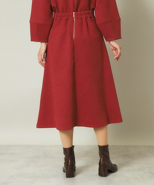 ITS'DEMO(イッツデモ)の「◆【セットアップ可/ウエストゴム/手洗い可】ふくれジャカードスカート(スカート・レディース・アイボリー/ブラック/ボルドー/ベージュ・00)」の8枚目の写真