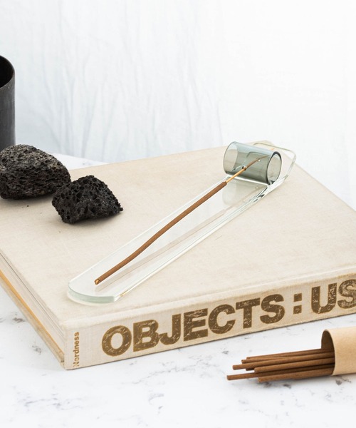 amabro（アマブロ）の「amabro TWO TONE INCENSE HOLDER PLATE アマブロ ツートーン インセンスホルダープレート お香立て スタンド（ルームフレグランス/お香・レディース・クリア/イエロー/ブルー/ピンク/グレー・FREE）」の2枚目の写真