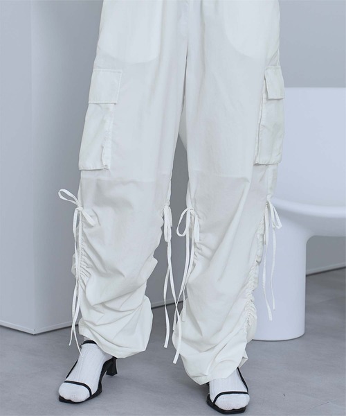 miette（ミエット）の「ドロストデザインカーゴパンツ（その他パンツ・レディース・ライトグレー/ブラック/オフホワイト・FREE）」の6枚目の写真