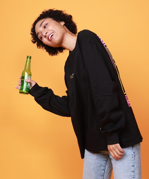 CORPUS SELECT(コーパストーキョー)の「【YOIDORE/酔いどれ】へべれけ ネオン ロングスリーブTシャツ(Tシャツ/カットソー・メンズ・ネイビー/ホワイト/ブラック・M/XL/L)」の10枚目の写真