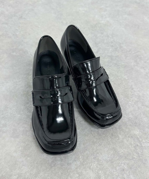 archives(アルシーヴ)の「ヒールローファー(ローファー・レディース・チャコールグレー/ブラック・MEDIUM/LARGE)」の2枚目の写真