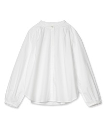 パール釦スタンドカラーブラウス