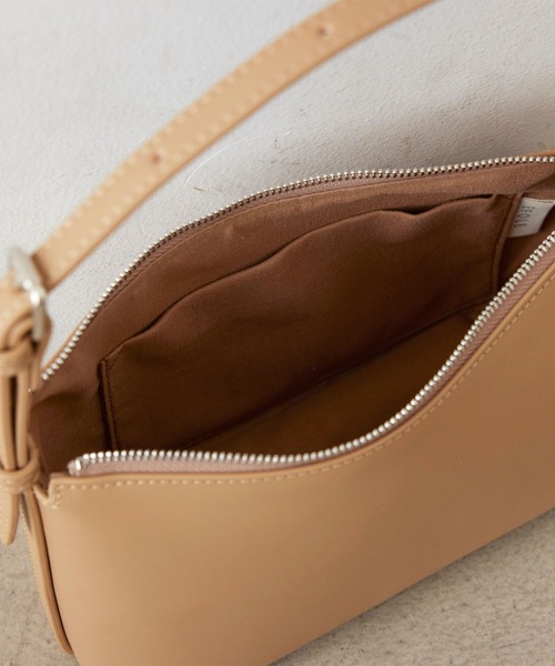 EFOLE(エフォル)の「【ZOZO限定】Smooth minibag / スムース ミニバッグ(ハンドバッグ・レディース・ブラック/ベージュ/イエロー・FREE)」の7枚目の写真