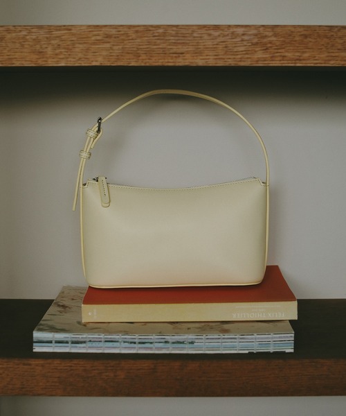 EFOLE(エフォル)の「【ZOZO限定】Smooth minibag / スムース ミニバッグ(ハンドバッグ・レディース・ブラック/ベージュ/イエロー・FREE)」の22枚目の写真