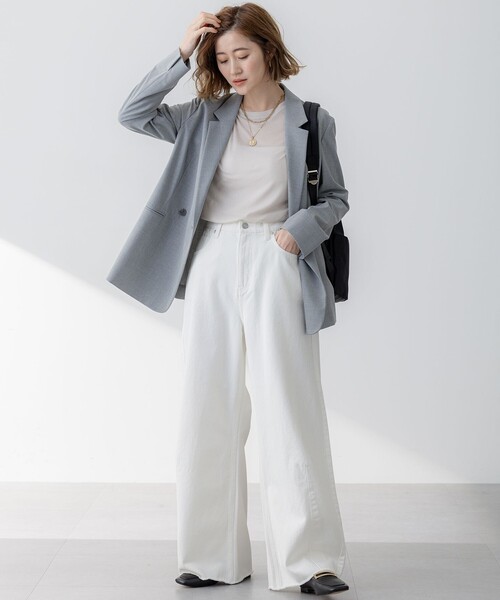 23区（ニジュウサンク）の「【SLOW/一部店舗限定】LIGHT DENIM バレルワイド パンツ（デニムパンツ・レディース・ホワイト系/スカイブルー系/ダルブルー系・36/40/38）」の19枚目の写真