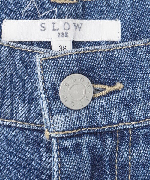 23区（ニジュウサンク）の「【SLOW/一部店舗限定】LIGHT DENIM バレルワイド パンツ（デニムパンツ・レディース・ホワイト系/スカイブルー系/ダルブルー系・36/40/38）」の8枚目の写真