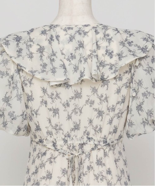 RANDA（ランダ）の「2WAYスリーブフラワーシフォンワンピース（ワンピース・レディース・ホワイト/ピンク/ブラック・1/0）」の5枚目の写真