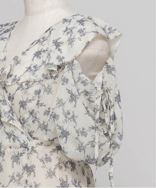 RANDA（ランダ）の「2WAYスリーブフラワーシフォンワンピース（ワンピース・レディース・ホワイト/ピンク/ブラック・1/0）」の7枚目の写真