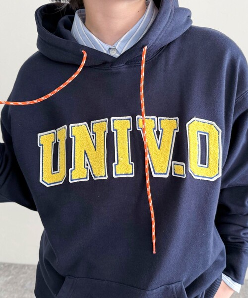 UNIVERSAL OVERALL(ユニバーサルオーバーオール)の「【UNIVERSAL OVERALL】別注UNIV.Oフードスウェット(スウェット・レディース・オレンジ/ネイビー/ライトグレー・38)」の21枚目の写真
