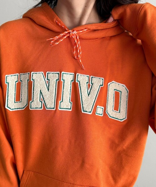 UNIVERSAL OVERALL(ユニバーサルオーバーオール)の「【UNIVERSAL OVERALL】別注UNIV.Oフードスウェット(スウェット・レディース・オレンジ/ネイビー/ライトグレー・38)」の12枚目の写真