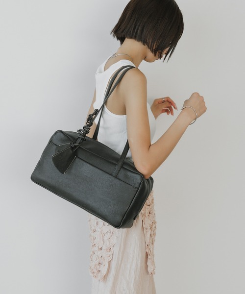 NOTHING WRITTEN（ナッシングリトゥン）の「NOTHING WRITTEN / ナッシングリトゥン POCKET SHOULDER BAG ショルダーバック（ショルダーバッグ・レディース・アイボリー/ブラック・FREE）」の3枚目の写真