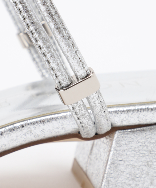 LE TALON（ルタロン）の「《追加》3.5cmスクエア2WAYサンダル（サンダル・レディース・シルバー・X-SMALL/SMALL/MEDIUM/LARGE/X-LARGE）」の12枚目の写真