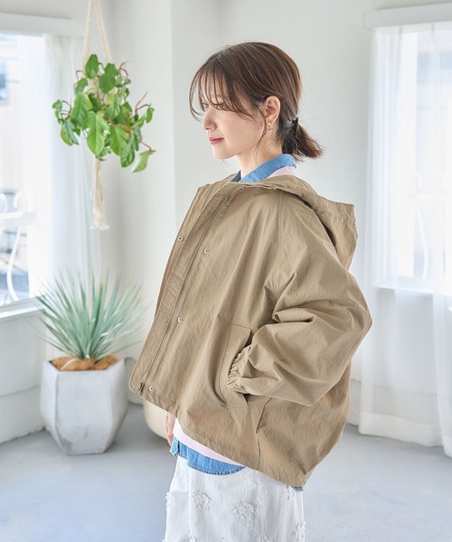 studio CLIP（スタディオクリップ）の「【撥水加工】ドルマンスリーブマウンテンパーカー（マウンテンパーカー・レディース・アイボリー/クリーム/ベージュ/ネイビー・FREE）」の21枚目の写真