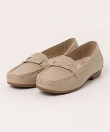 UnReef（アンリーフ）の「ベルテッドモカシン（ローファー）」