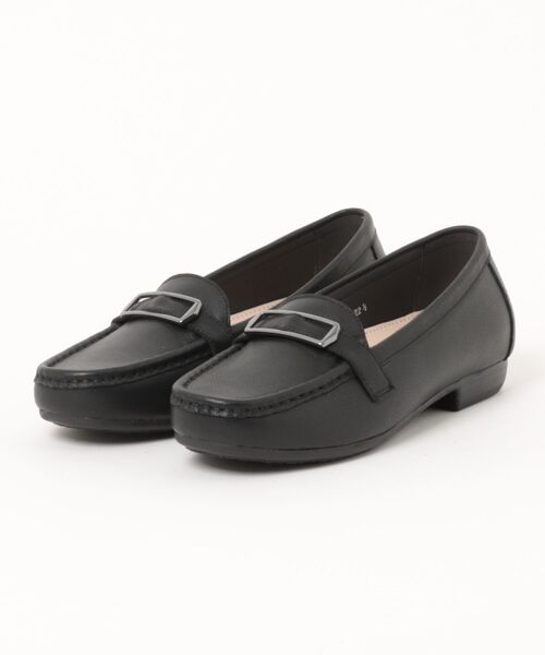 UnReef(アンリーフ)の「ベルテッドモカシン(ローファー・レディース・ブラック/ダークベージュ/プラチナム・22.5cm/23.0cm/23.5cm/24.0cm/24.5cm)」の2枚目の写真