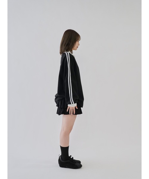 Uenui(ウニュイ)の「【 cunii 】サイドライン ポロ スウェット(スウェット・レディース・ブラック/アイボリー/グレー・FREE)」の8枚目の写真