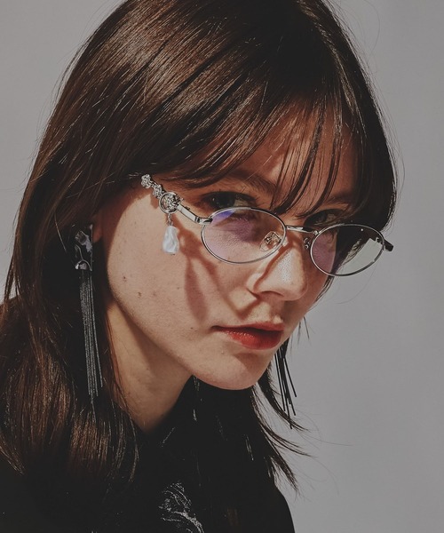 HARE（ハレ）の「デザインチャームツキステンレスメガネ(HARE)（メガネ・レディース・シルバー/シルバー系その他・FREE）」の5枚目の写真