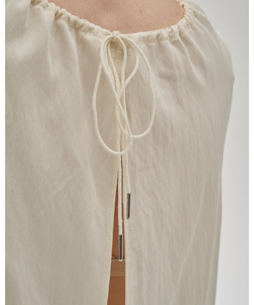 TODAYFUL（トゥデイフル）の「[TODAYFUL × Studio Doe] Neck Gather Dress（ワンピース・レディース・アイボリー/ネイビー・36inch/38inch）」の11枚目の写真