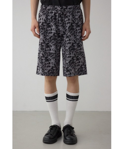 AZUL by moussy(アズールバイマウジー)の「アブストラクトパターンショーツ(スラックス・メンズ・ホワイト系その他/ベージュ系その他/ブラック系その他・MEDIUM/LARGE)」の16枚目の写真